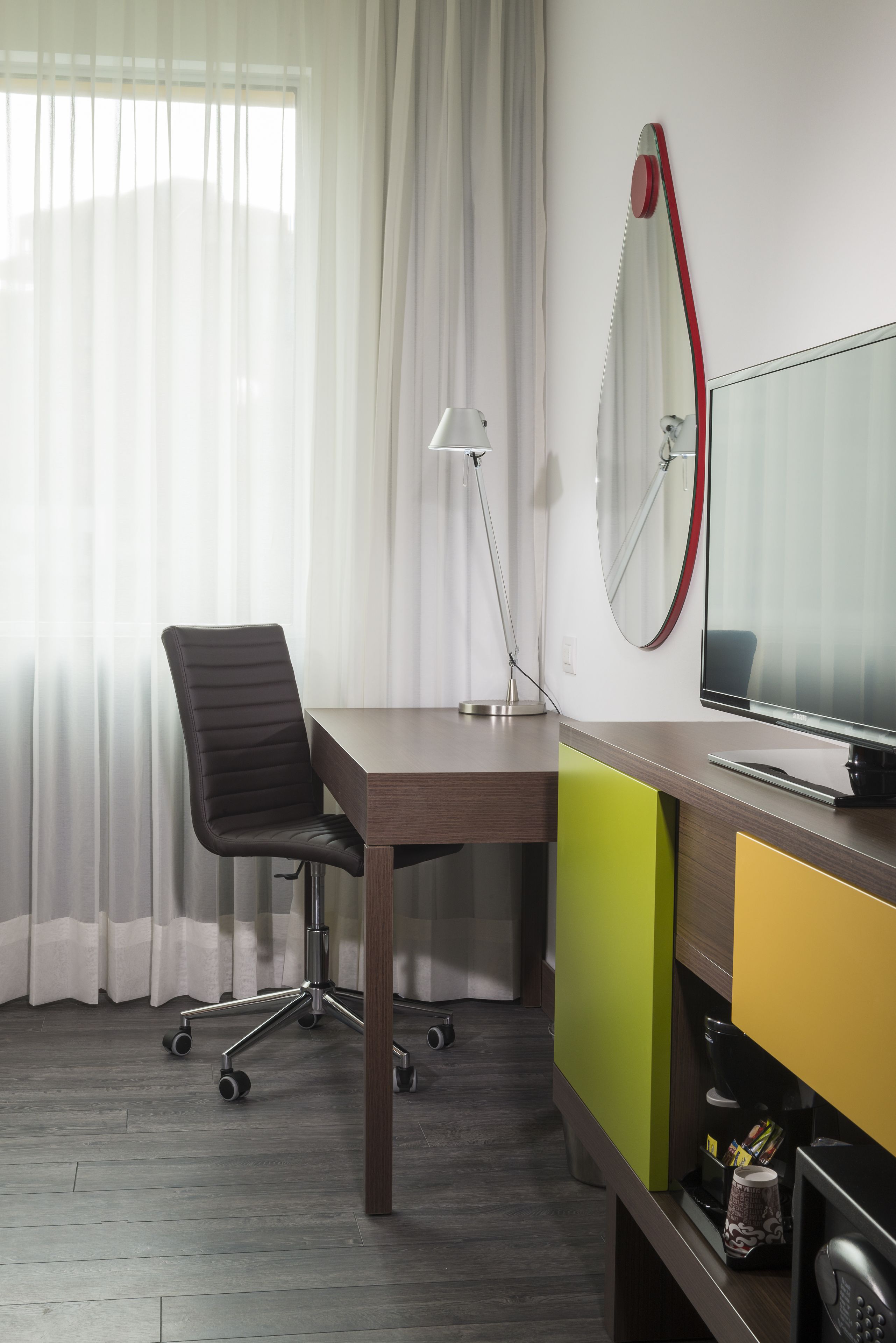 premium bedding, minibar, in-room safe, soundproofing