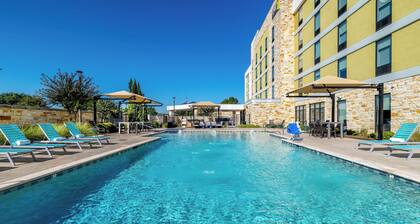 Home2 Suites by Hilton Dallas Addison