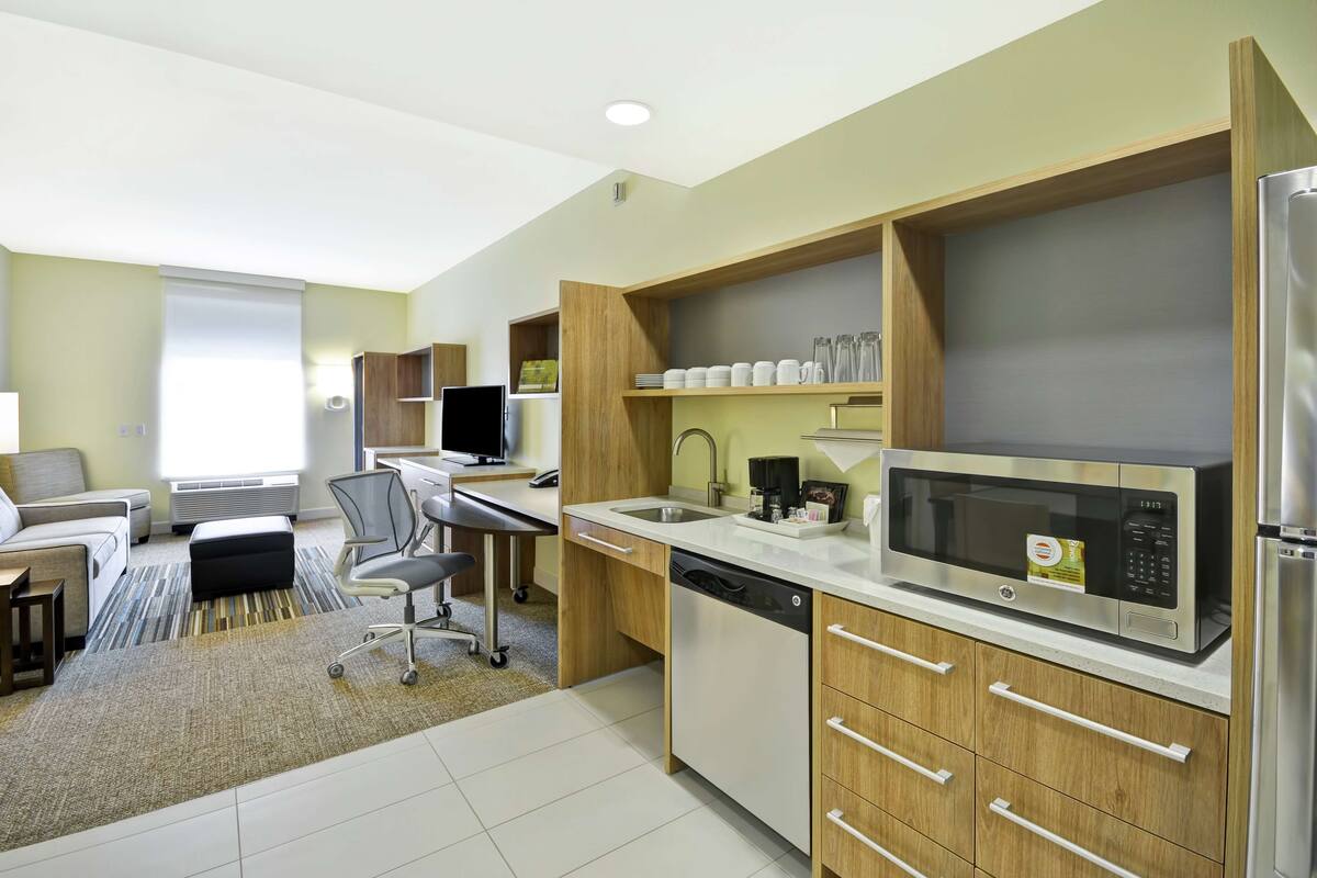 full-sized fridge, microwave, dishwasher, coffee/tea maker