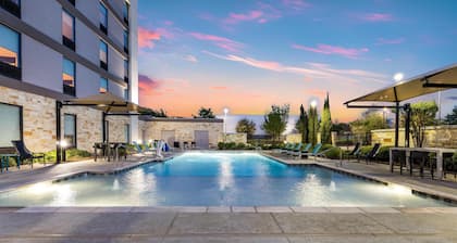 Home2 Suites by Hilton Dallas Addison