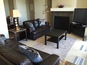 Basic Condo, 2 Bedrooms | Living room