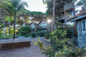 Front of property - Carilo Village Apart Hotel & Spa (Carilo)