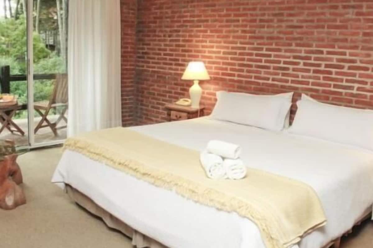 1 bedroom, premium bedding, down duvets, pillow-top beds