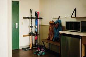 Premium Room, 1 King Bed, Mobility Accessible | Desk, laptop workspace, blackout drapes, iron/ironing board (on request) - High Country Suites (Pinedale)