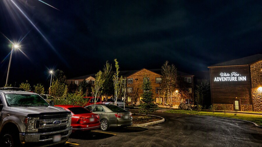 White Pine Adventure Inn