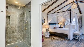 Luxury Studio, 1 King Bed, Patio | 1 bedroom, Frette Italian sheets, premium bedding, in-room safe