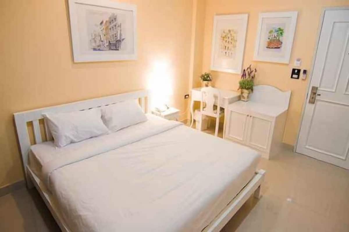 Escritorio y wifi gratis