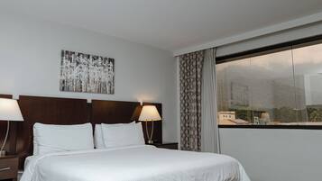 Habitació estàndard, 1 llit de matrimoni gran | Vista des de l'habitació