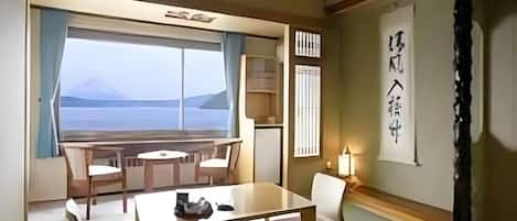 Frühstück und Abendessen