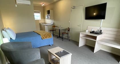 Sierra Motel
