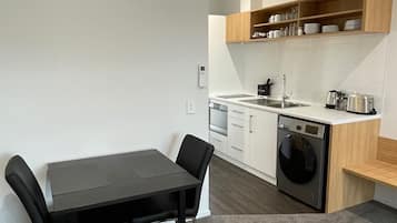 1 Bedroom Premium Apartment | In-room dining