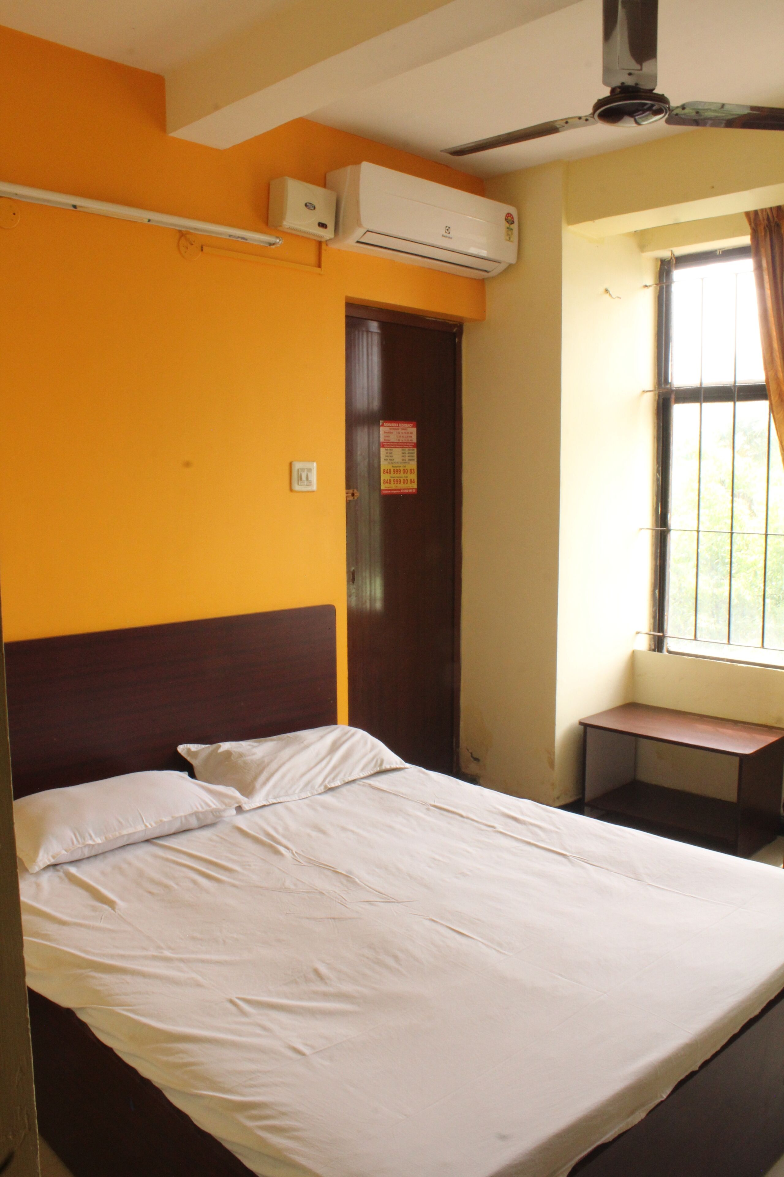 double room | 1 bedroom, desk, free wifi