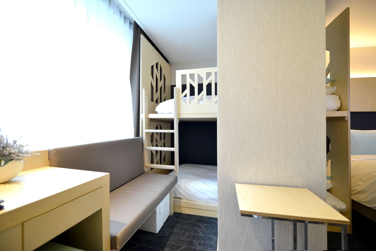 Family Room | Premium bedding, minibar, in-room safe, desk