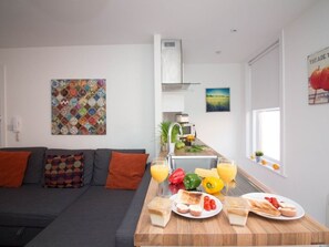 Departamento, baño privado (Sleeps 4) | Imagen general