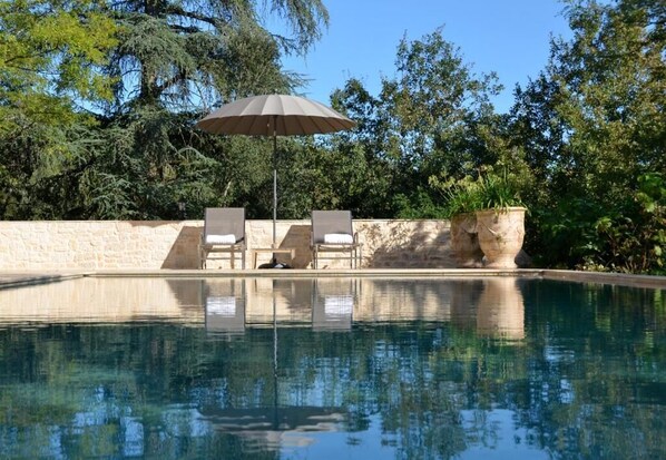 Alberca al aire libre por temporada 