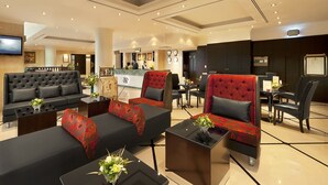 Lobby sitting area - Sun & Sands Sea View Hotel (Dubai)