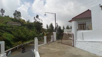 واجهة المنشأة