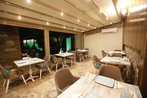 Daily full breakfast for a fee - Livia Hotel Ephesus (Selçuk)