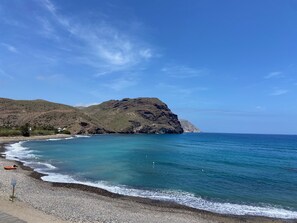 鄰近海灘