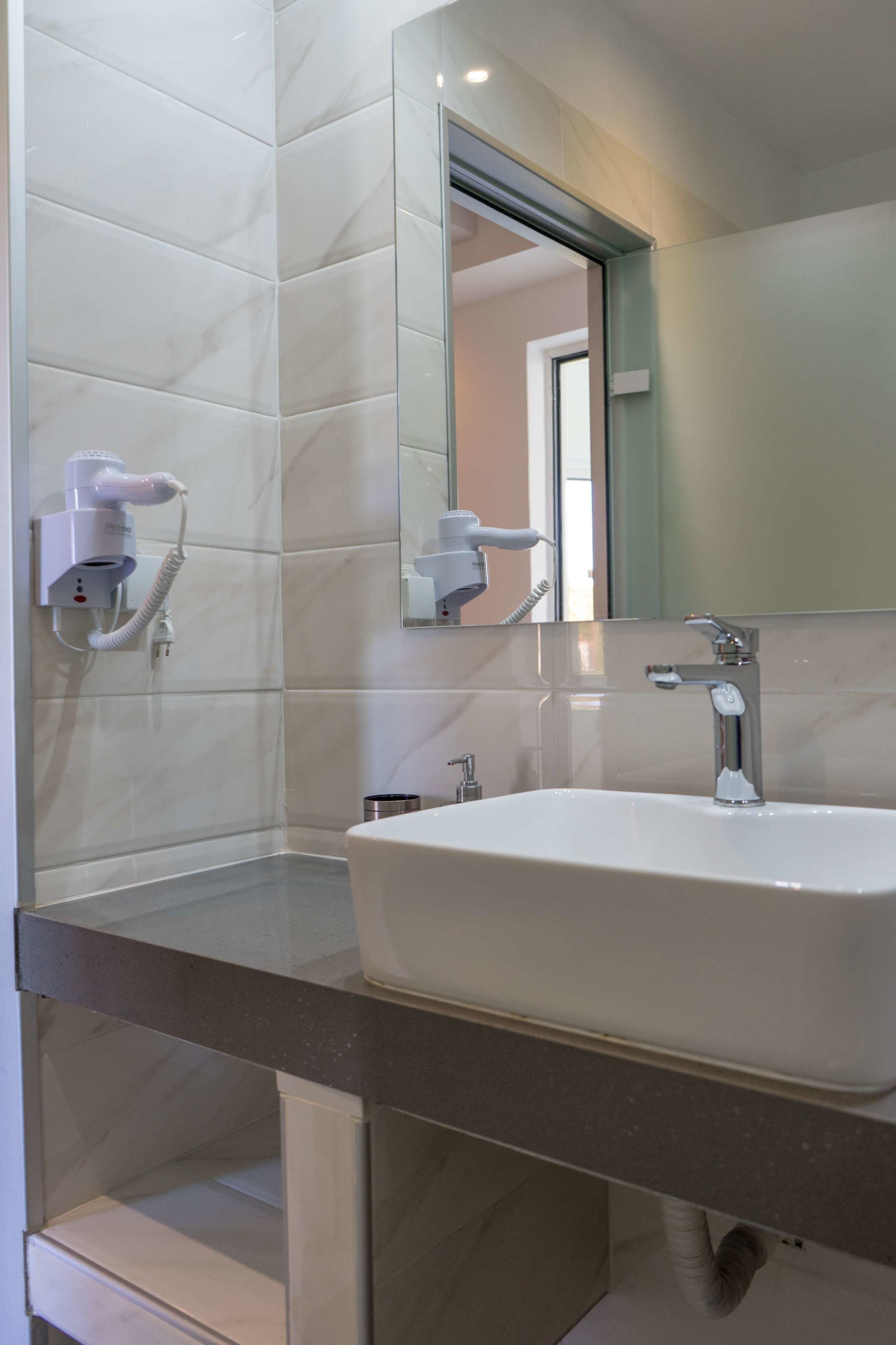 Photo - Stamos All Inclusive