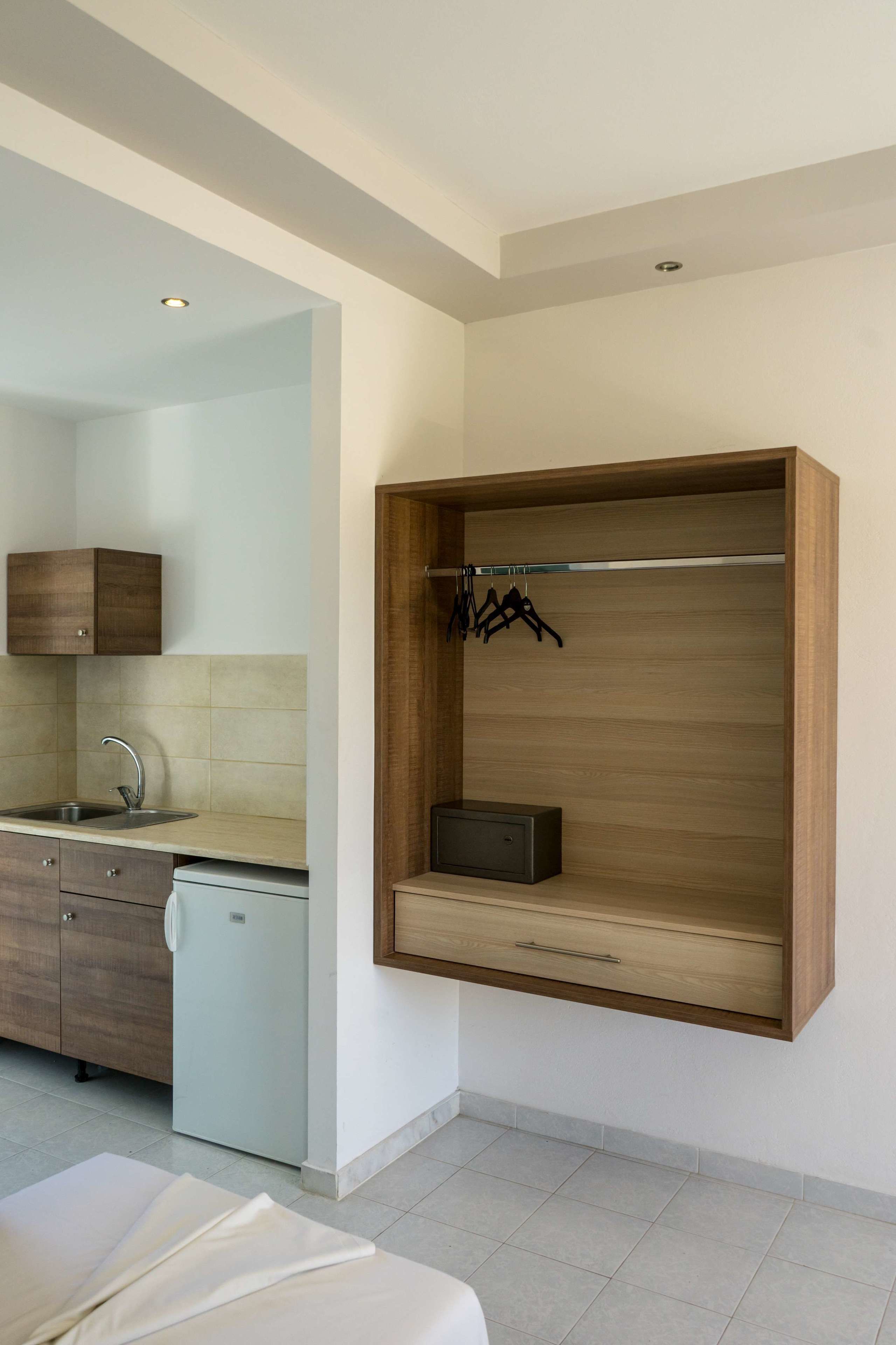 Photo - Stamos All Inclusive