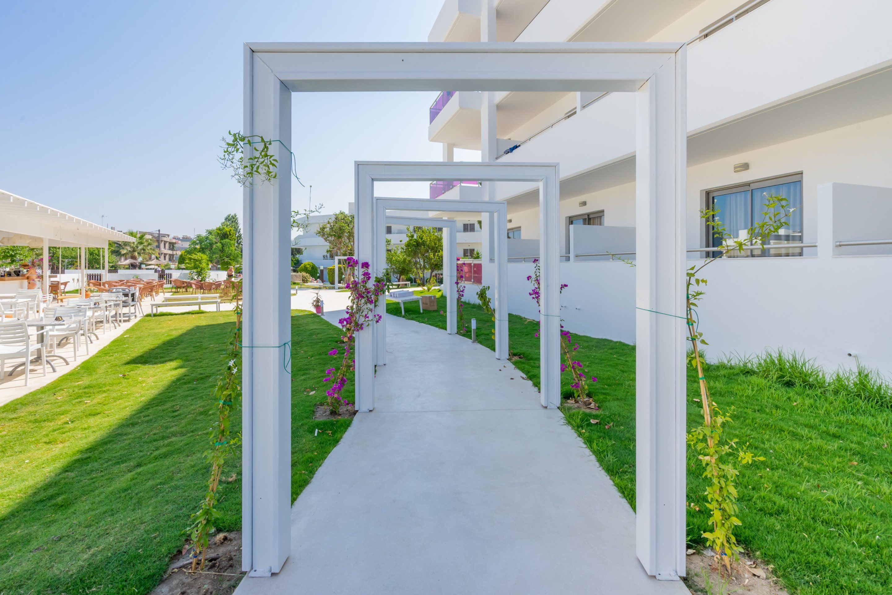 Photo - Stamos All Inclusive