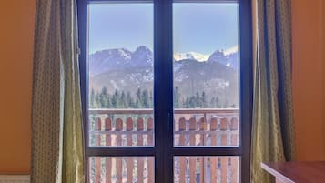 Apartment, Mountain View (201698049) | View from room