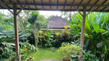Departamento familiar, vista al jardín | Vista al jardín