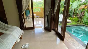 Kamar Double Deluks, kolam renang pribadi | 2 kamar tidur, didekorasi berbeda-beda, dan Wi-Fi gratis