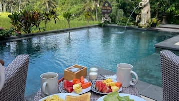 Free daily local cuisine breakfast