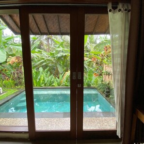 Habitació doble Deluxe, piscina privada | Decoració individual, wifi gratuïta i roba de llit 