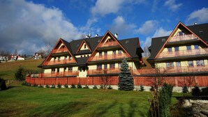 Front of property - Apartamenty Domino - Zakopane (Zakopane)