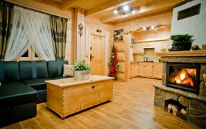 Chalet (Góralski - 201690997) | Sala de estar | Televisión de pantalla plana de 52 pulgadas con canales por cable 