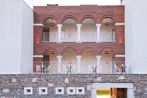 واجهة المنشأة