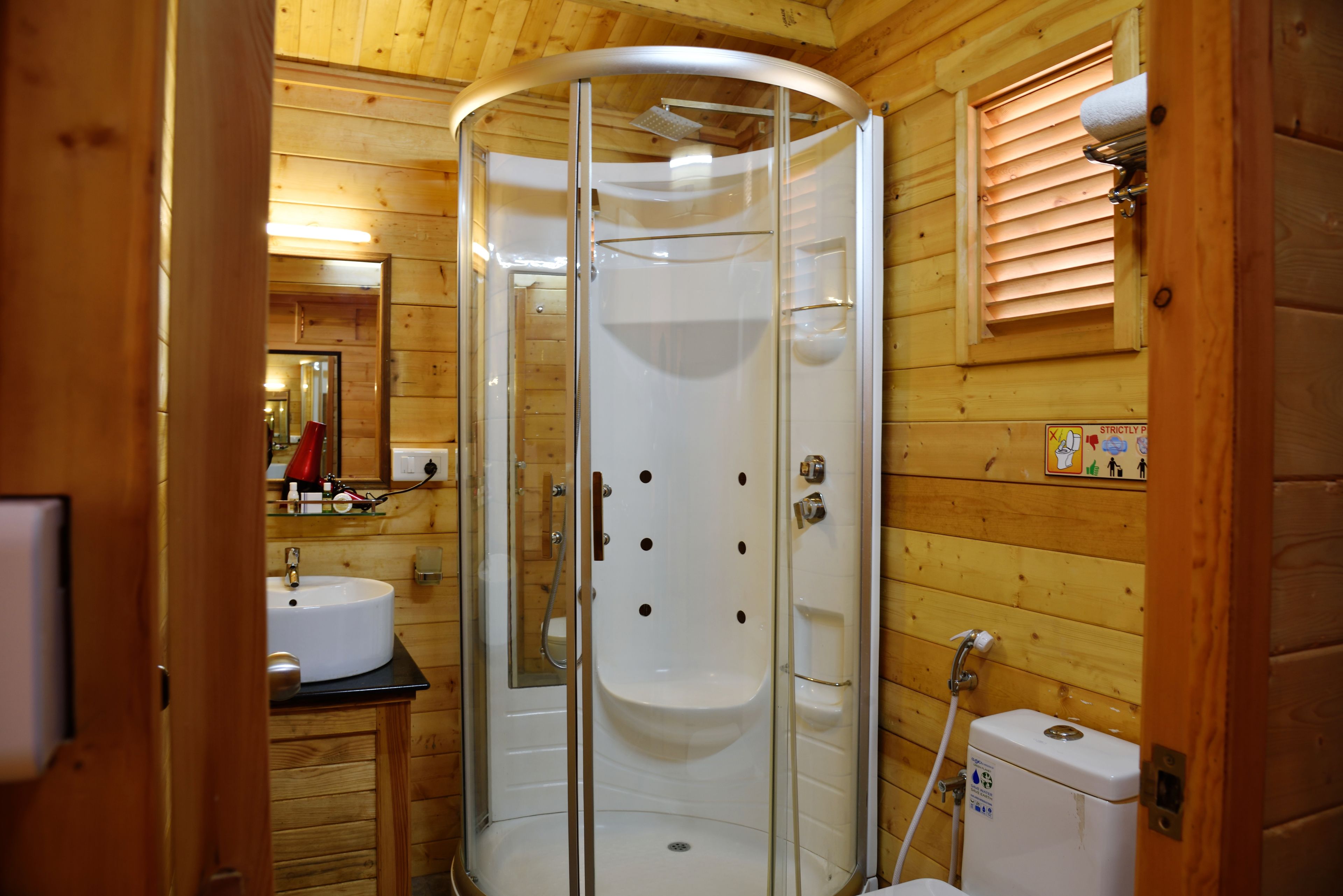 cottage, 1 queen bed, balcony | bathroom | shower, free toiletries, towels