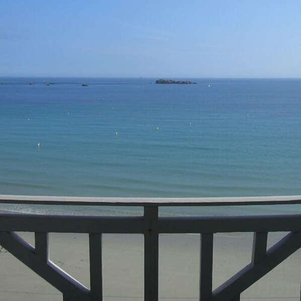 Departamento, 2 habitaciones, balcón, vista al mar | Vista desde la habitación