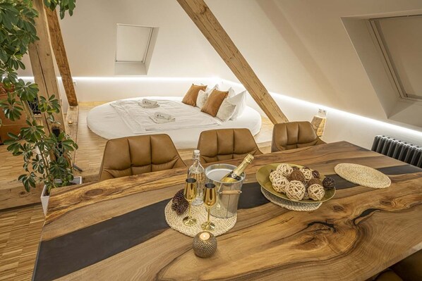 In-room dining - Vila na Landeku (Ostrava)