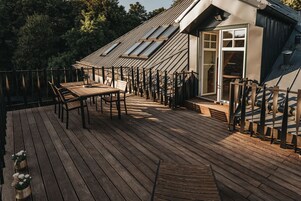 Deluxe Room | Terrace/patio