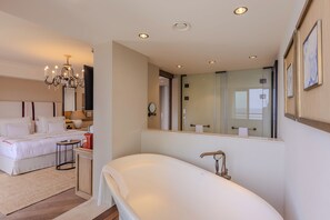Signature Seaview Room | Bathroom | Shower, hydromassage showerhead, designer toiletries, hair dryer