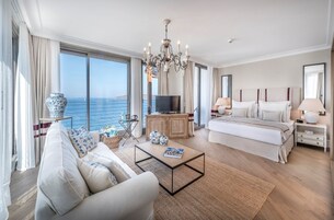 Premium bedding, memory foam beds, in-room safe, blackout drapes