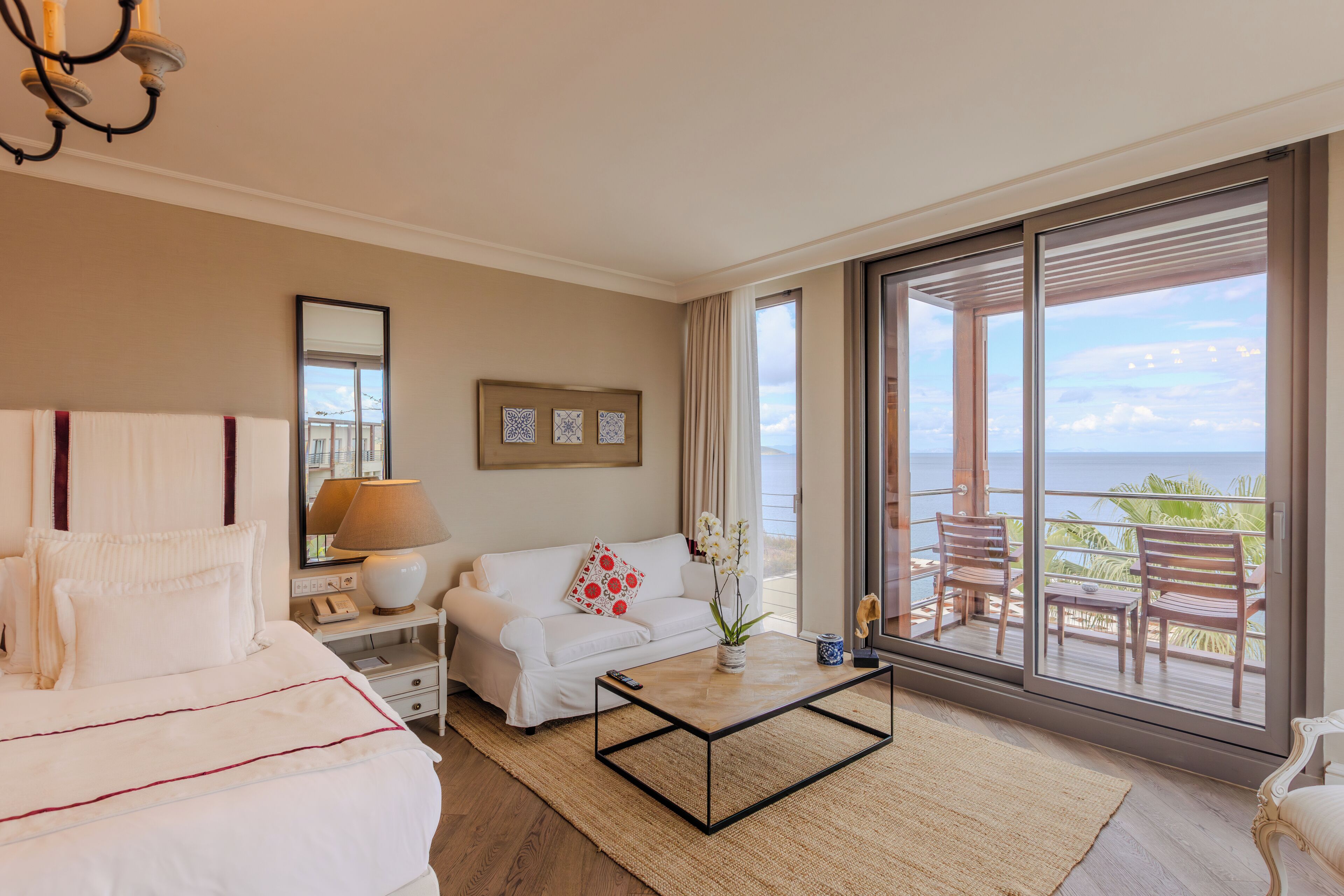 Deluxe Balcony Seaview Room | Premium bedding, memory foam beds, minibar, in-room safe