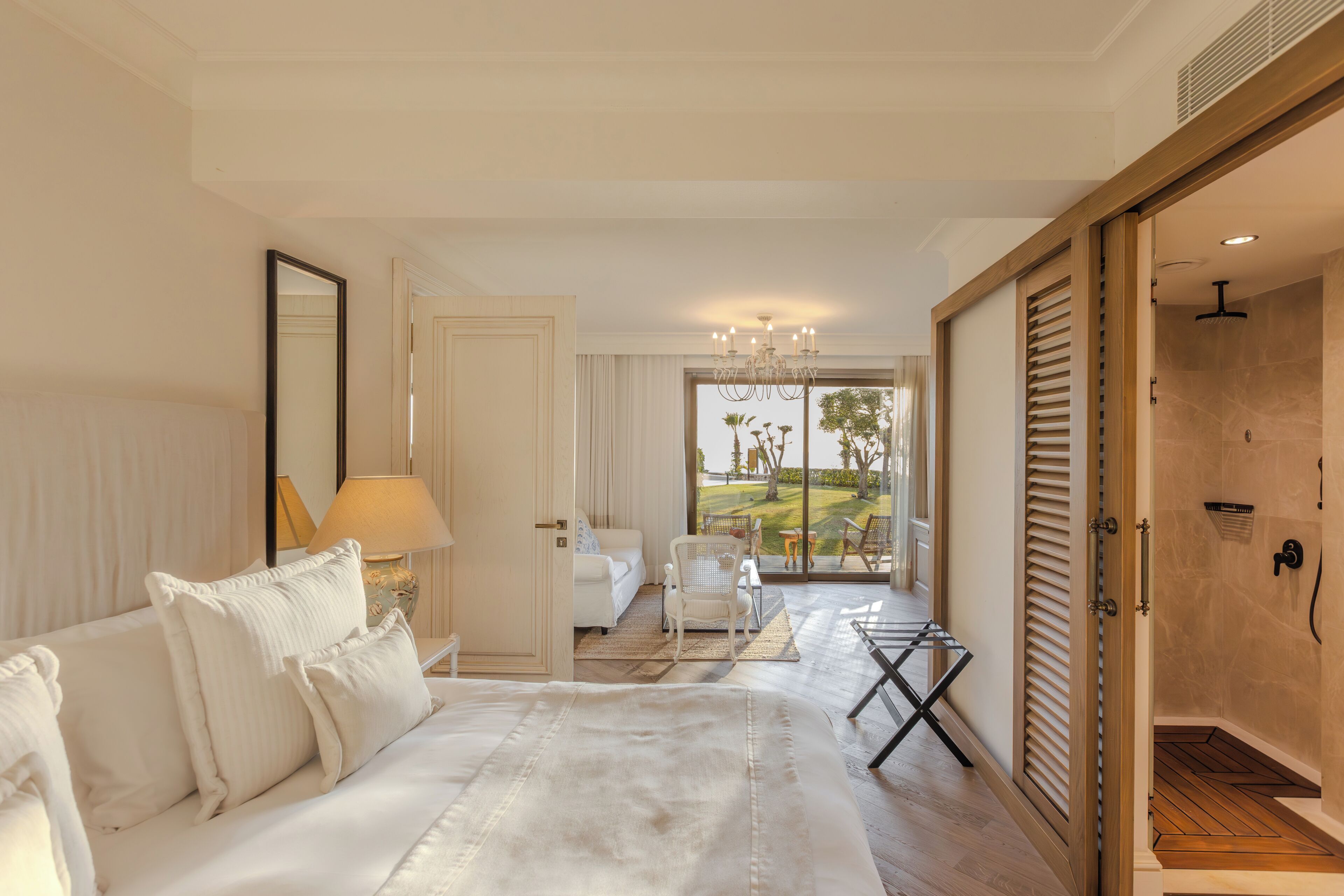 Deluxe Seaview Room | Premium bedding, memory foam beds, minibar, in-room safe
