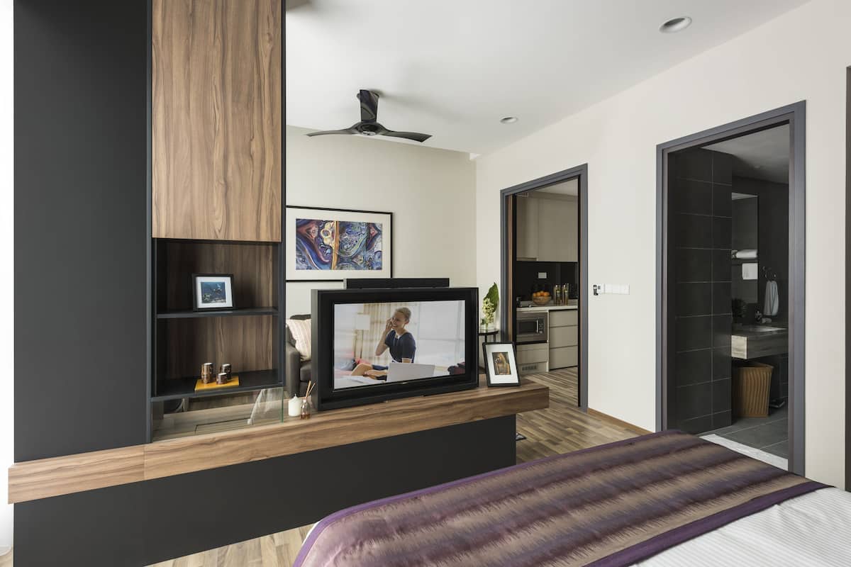 1 Schlafzimmer, Zimmersafe, Schreibtisch, laptopgeeigneter Arbeitsplatz