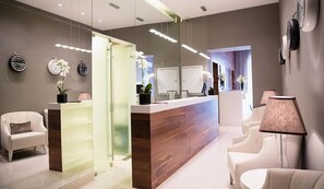 Reception - Faias Residence (Luanda)