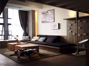 ห้องดีลักซ์ดูเพล็กซ์, เตียงคิงไซส์ 1 เตียง | 1 ห้องนอน, เครื่องนอนระดับพรีเมียม, มินิบาร์, ตู้นิรภัยในห้องพัก