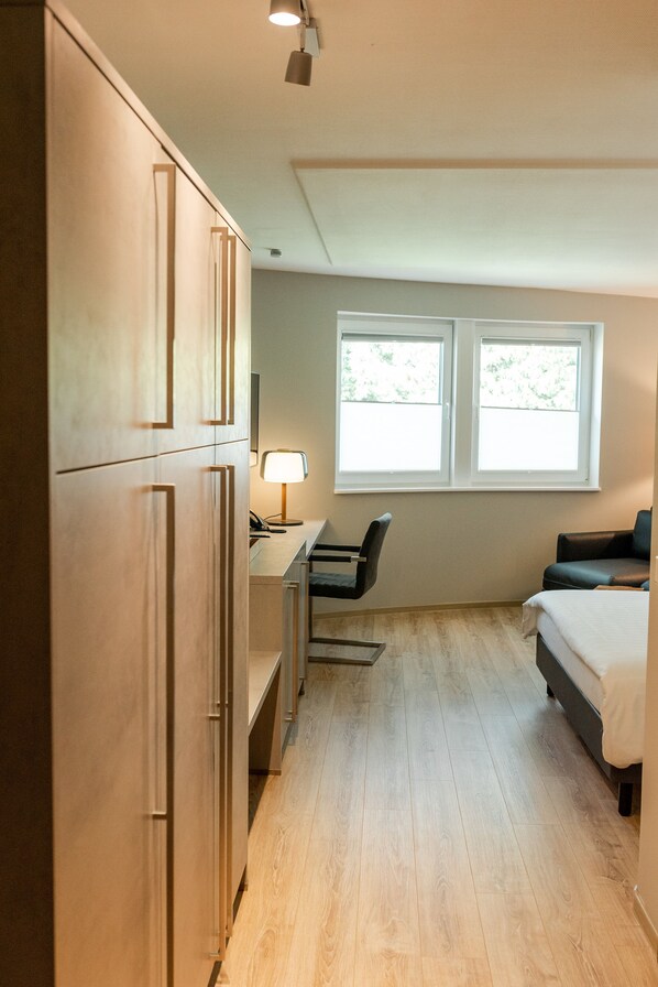Deluxe Triple Room, 1 King Bed with Sofa bed