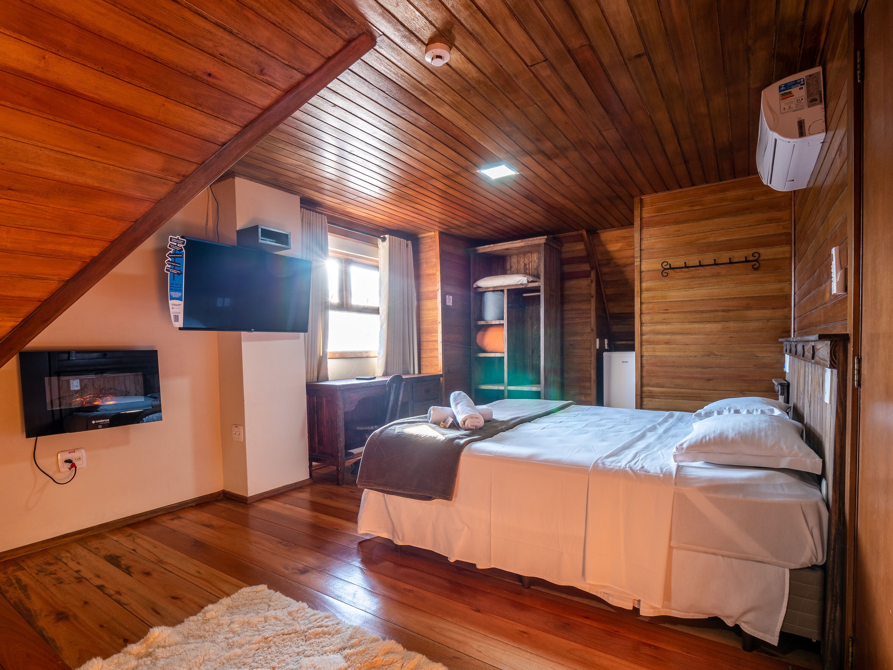 standard triple room (acesso somente por escadas) | 1 bedroom, minibar, free wifi, bed sheets