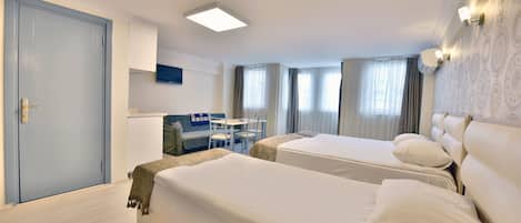 Premium bedding, in-room safe, desk, laptop workspace