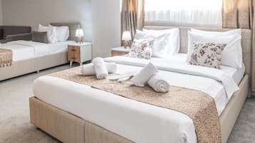 Premium bedding, in-room safe, desk, laptop workspace