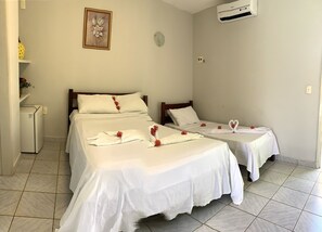 Minibar, blackout curtains, free WiFi, bed sheets - Pousada Maturí (Tibau do Sul)
